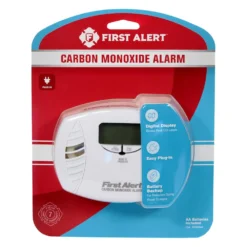 First Alert® - Plug-in White Carbon Monoxide Alarm With Battery Backup & Digital Display -Magma Store 1039746 10