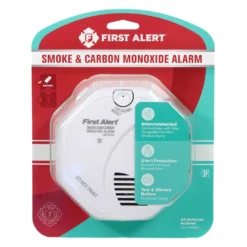 First Alert® - White Surface Mount Interconnected Smoke/Carbon Monoxide Alarm -Magma Store 1039839 6