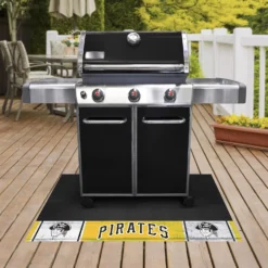 FanMats® 2086 - MLB "1977 Pittsburgh Pirates" 26" X 42" Retro Grill Mat -Magma Store 2086 2