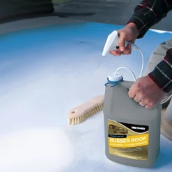 Thetford® 32513 - Premium™ 128 Oz. Rubber Roof Cleaner With Conditioner (1 Piece) -Magma Store 32513 3 1