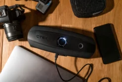 CTEK® - CS FREE™ 12 V Portable Automatic Battery Charger And Maintainer -Magma Store 40 462 16