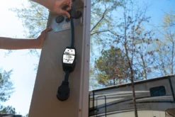 Southwire® 44260 - Surge Guard™ 30A Surge Protector -Magma Store 44260 3