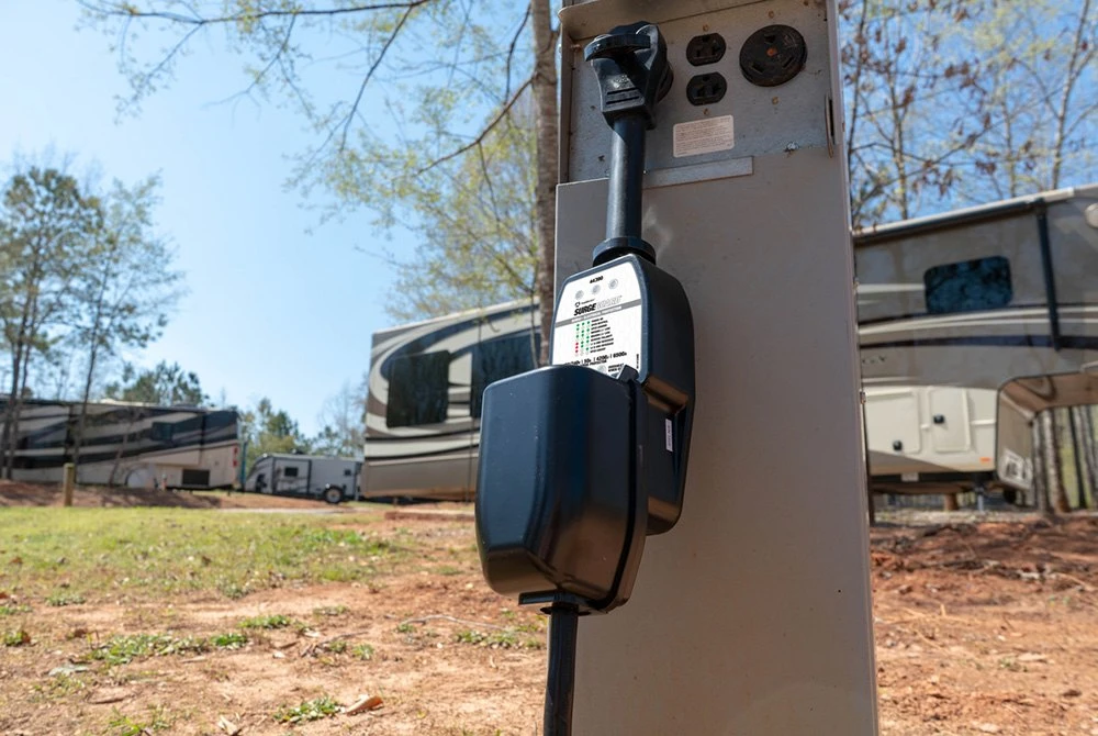 Southwire® 44390 - Surge Guard™ 50A Portable Surge Protector With Full Cover 2 Southwire® 44390 - Surge Guard™ 50A Portable Surge Protector With Full Cover - Image 2