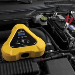 Solar® - CHARGE IT!™ 12 V Smart Battery Charger -Magma Store 4512 3