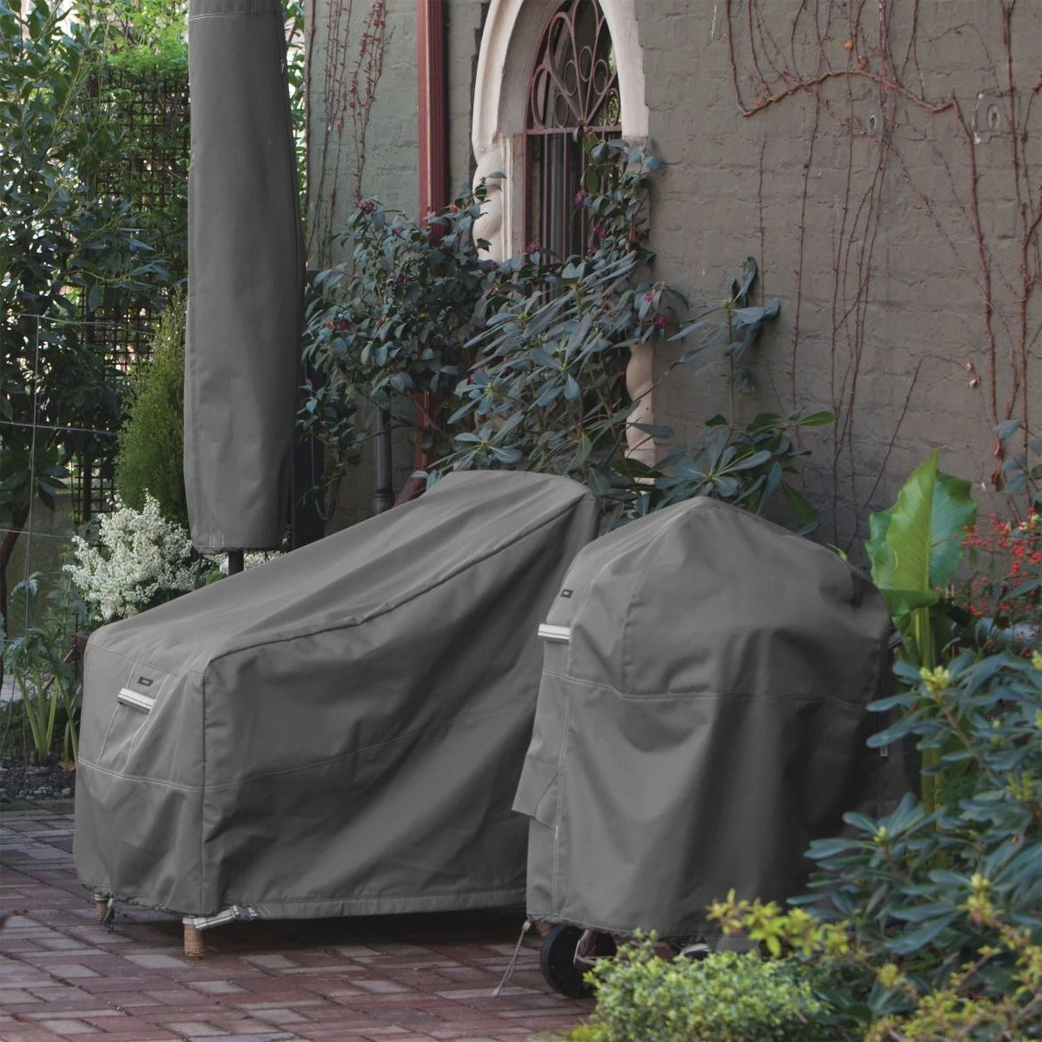 Classic Accessories® - Ravenna™ Dark Taupe Kettle BBQ Grill Cover (26.5"Dia X 38"H) 3 Classic Accessories® - Ravenna™ Dark Taupe Kettle BBQ Grill Cover (26.5"Dia X 38"H) - Image 3