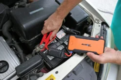 Allstart® - 12 V Compact Boost Battery Jump Starter With Flashlight -Magma Store 550 3 scaled