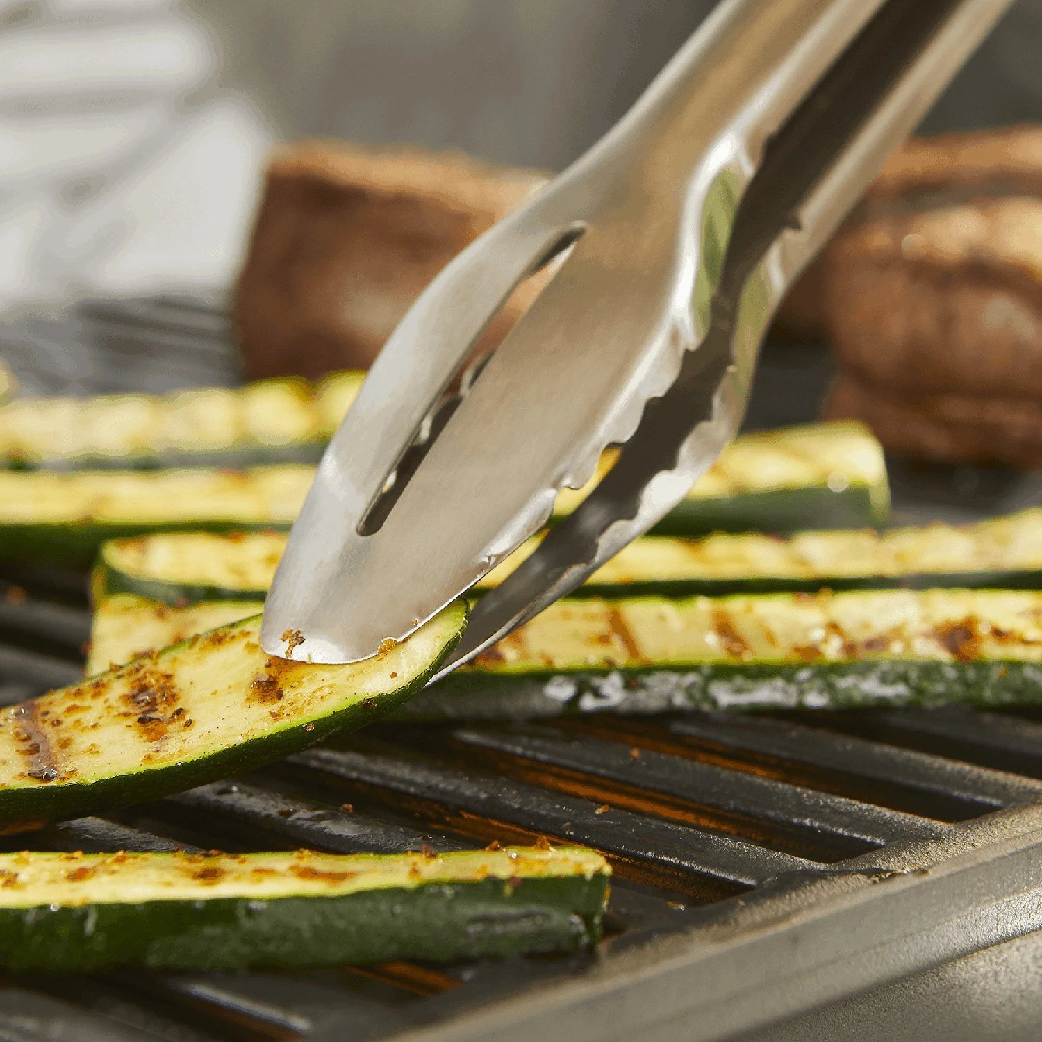 Weber® - Precision Grill Tongs 5 Weber® - Precision Grill Tongs - Image 5