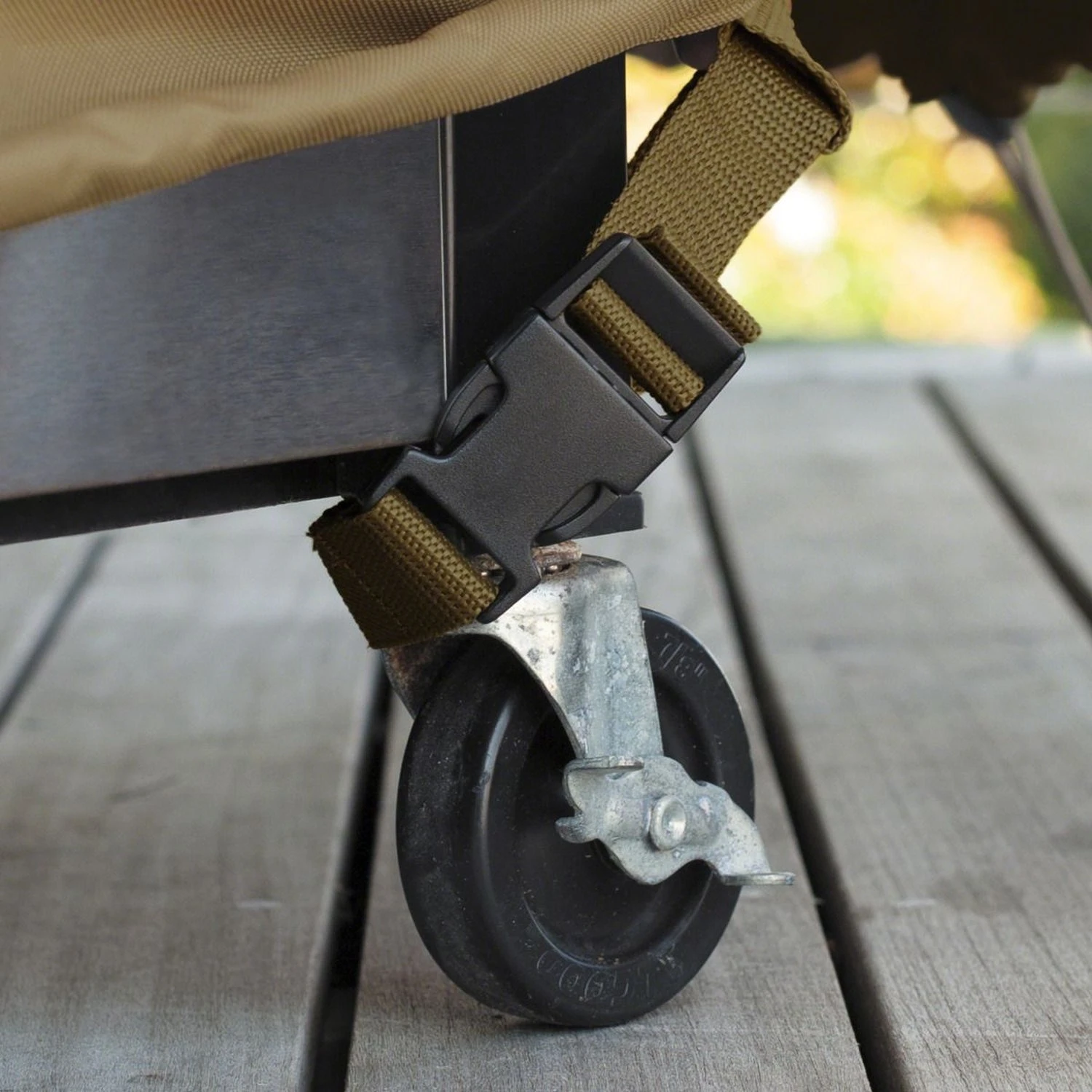 Classic Accessories® - Veranda™ Pebble Medium BBQ Grill Cover (58"L X 24"W X 48"H) 6 Classic Accessories® - Veranda™ Pebble Medium BBQ Grill Cover (58"L X 24"W X 48"H) - Image 6