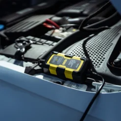 Wagan® 7402 - 12 V Intelligent Fully Automatic Battery Charger And Maintainer -Magma Store 7402 17