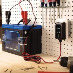 Duracell® DRMC1A - 6 V/12 V Battery Charger And Maintainer -Magma Store drmc1a 3 1