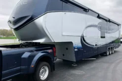 GEN-Y Hitch® GH-8040 - Executive™ 18.000 Lb Towing 3.500 Lb 5th Wheel King Pin Box -Magma Store gh 8040 3