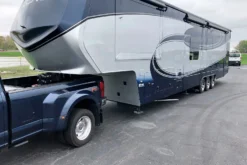 GEN-Y Hitch® - Executive™ 18.000 Lb Towing 5th Wheel King Pin Box -Magma Store gh 8040 4 1