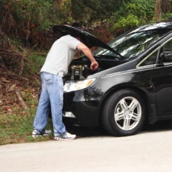 Stanley Tools® - 12 V Portable Battery Jump Starter With Flashlight -Magma Store j309 5 scaled