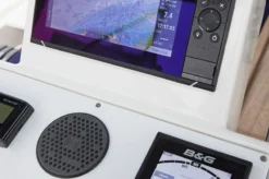 Scanstrut® - ROKK 12/24V Surface Mount Wireless Charger -Magma Store sc cw 02e 6